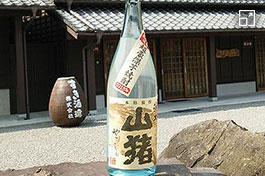 Shochu ranging in taste from rich to refreshing